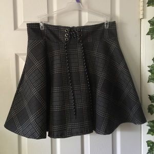 Womens high waisted zip up skirt